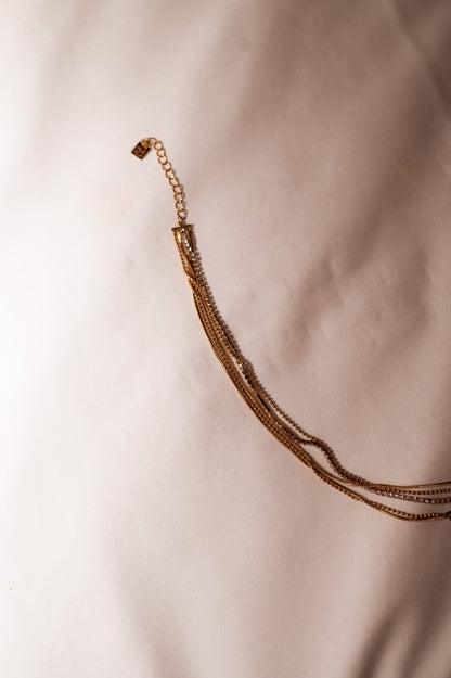 Shiny Golden Mellora Necklace